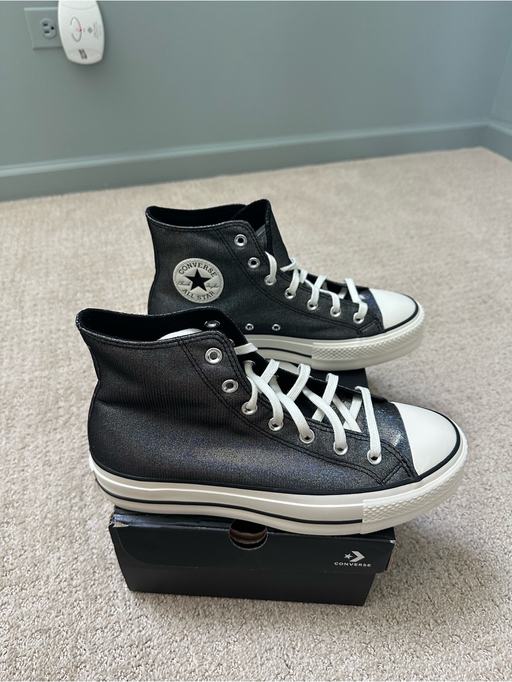 Converse Chuck Taylor All Star Lift Hi – Women's 9.5 – Black Shimmer – New